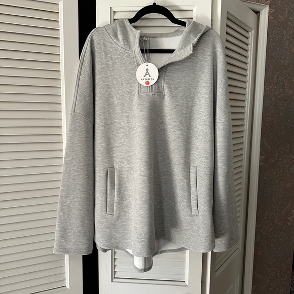 Anrabess Tops - Anrabess Gray Pullover Hoodie XL- NWT